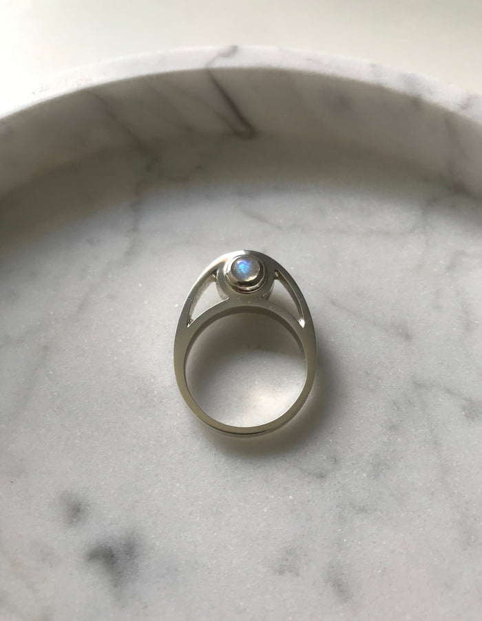 ORB RING - MOONSTONE