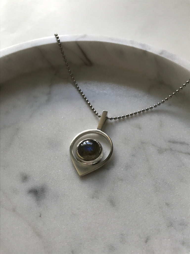 MOONRISE PENDANT - LABRADORITE