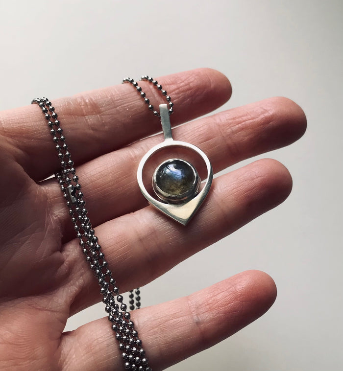 MOONRISE PENDANT - LABRADORITE
