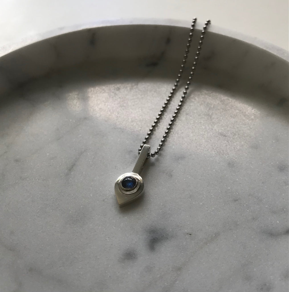 STARSEED PENDANT - LABRADORITE