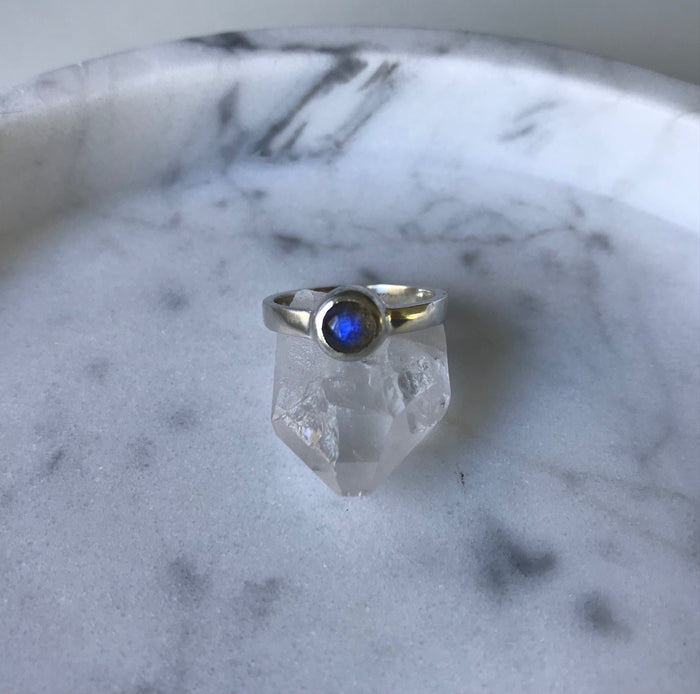 COVE RING - LABRADORITE